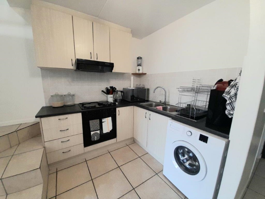 To Let 2 Bedroom Property for Rent in Burgundy Estate Western Cape